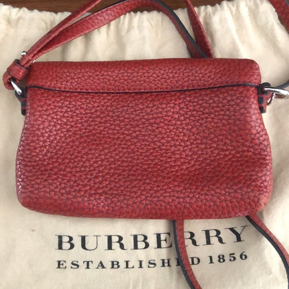 Burberry small crossbody bag. - Picture 3 of 8